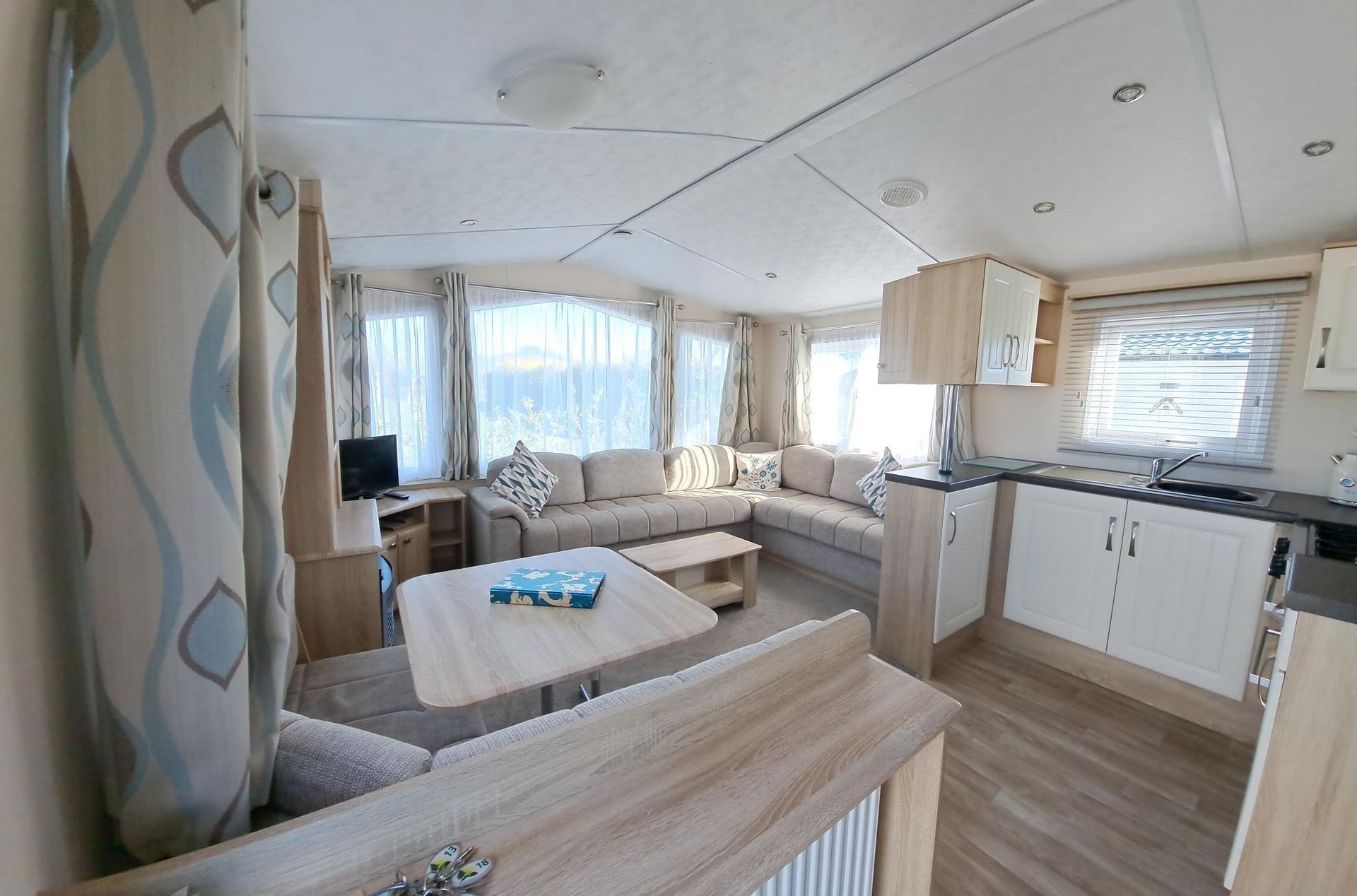 Porthbeer-2-Bed-Bedroom.jpg