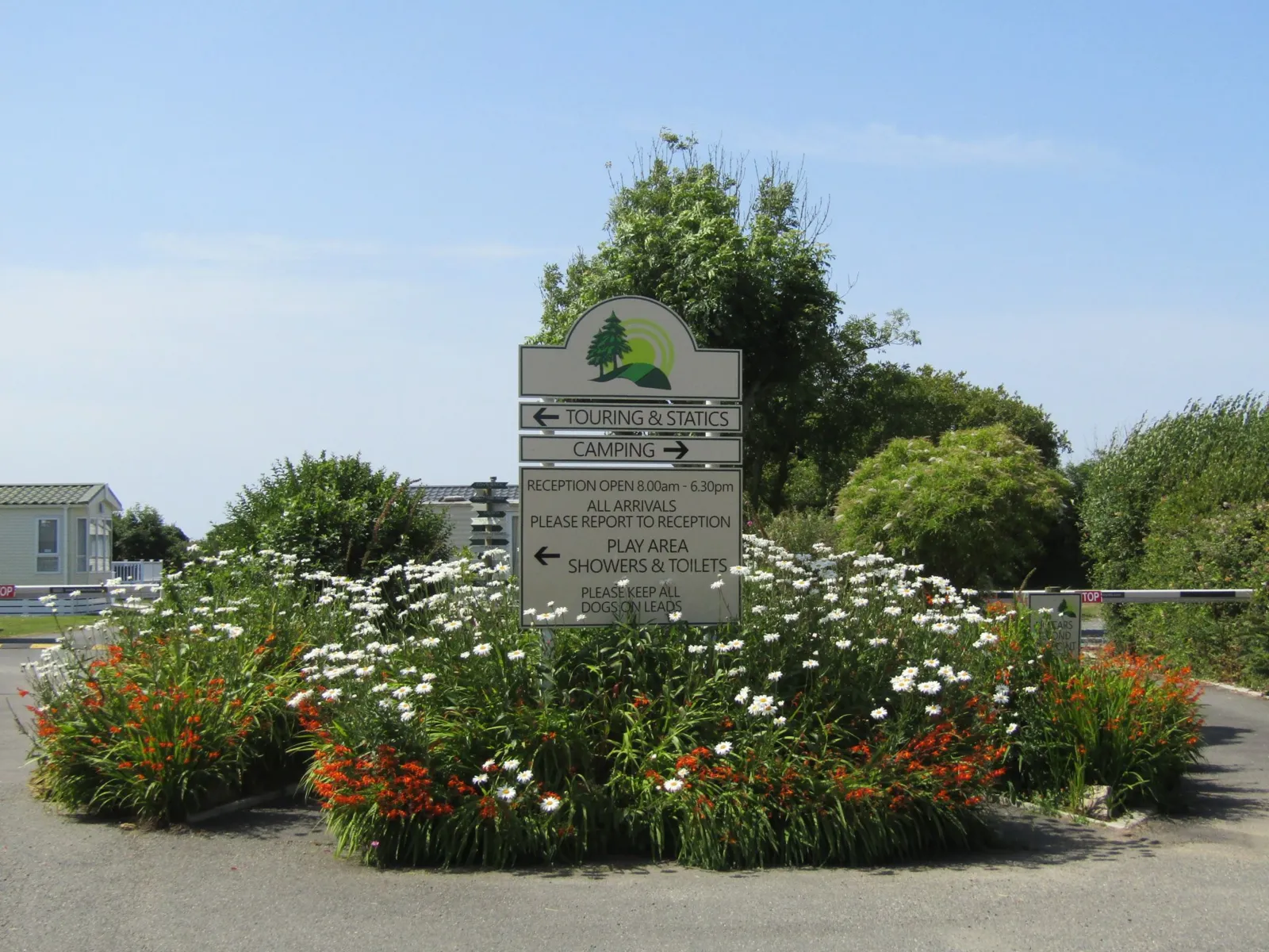 Entrance_-_Summer_2022.JPG