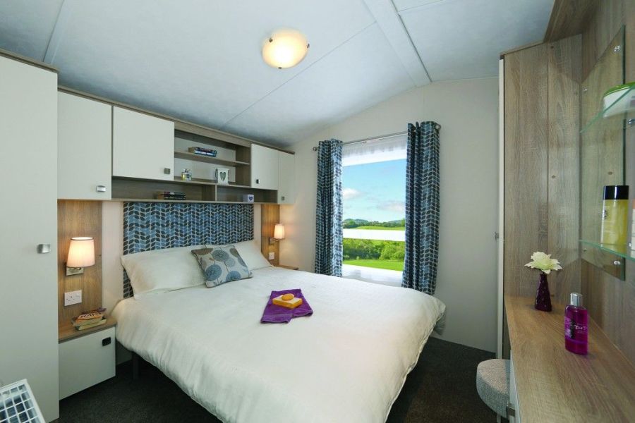 Mannacles Main Bedroom.jpg